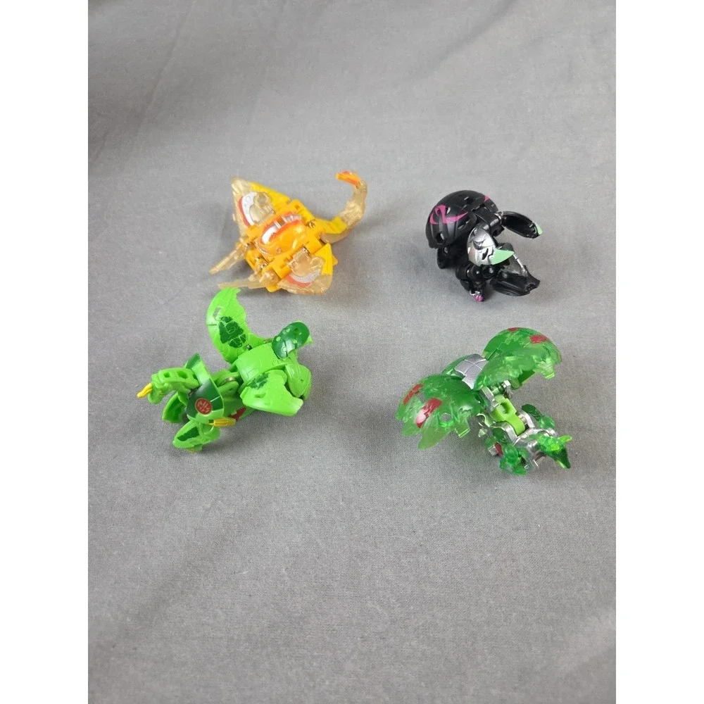 BAKUGAN EVOLUTIONS Battle Strike 4 Pack Blitz Fox, Stinger, Collossus,‎ Pegatrix